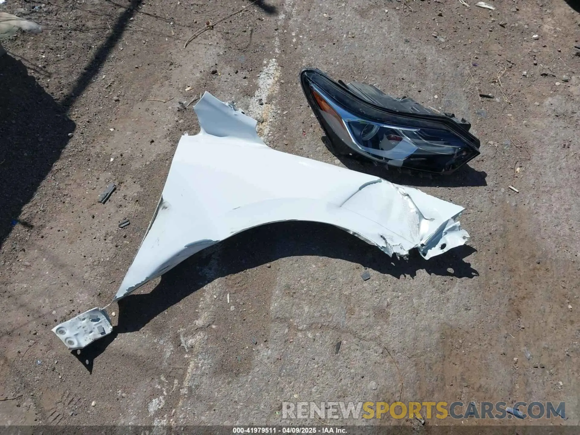 12 Photograph of a damaged car 3GNAXHEV4KS593156 CHEVROLET EQUINOX 2019