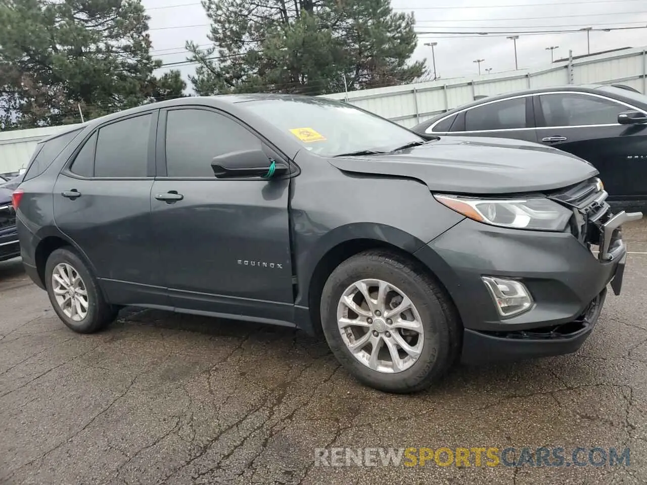 4 Photograph of a damaged car 3GNAXHEV4KS636331 CHEVROLET EQUINOX 2019