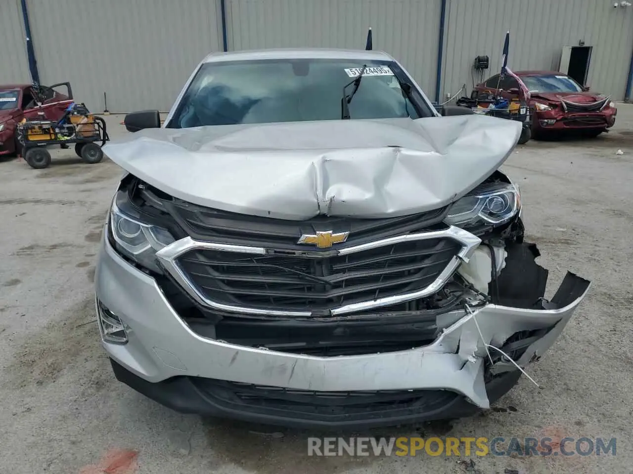 5 Photograph of a damaged car 3GNAXHEV4KS640458 CHEVROLET EQUINOX 2019