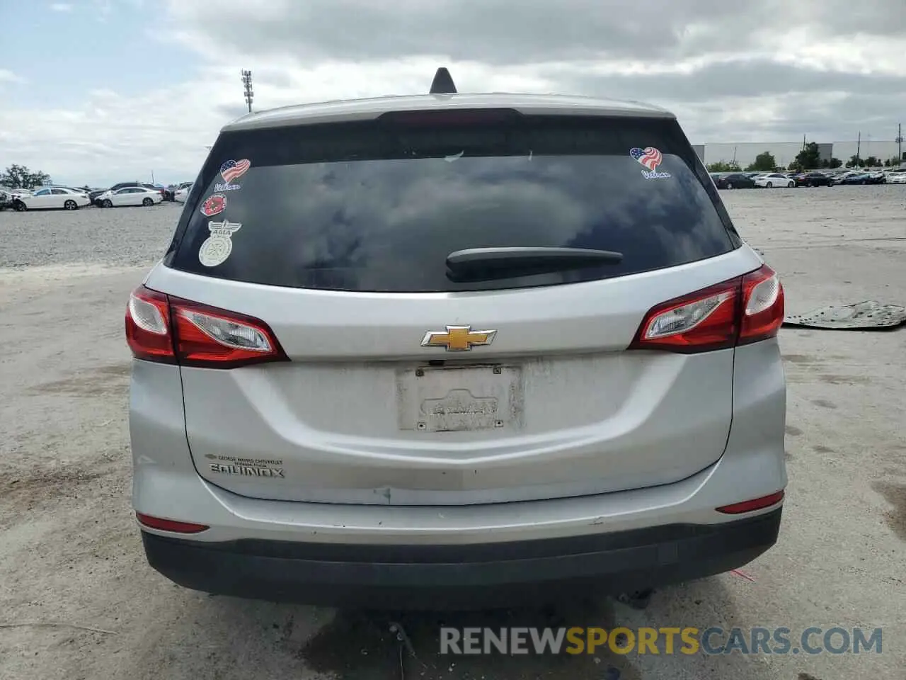 6 Photograph of a damaged car 3GNAXHEV4KS640458 CHEVROLET EQUINOX 2019