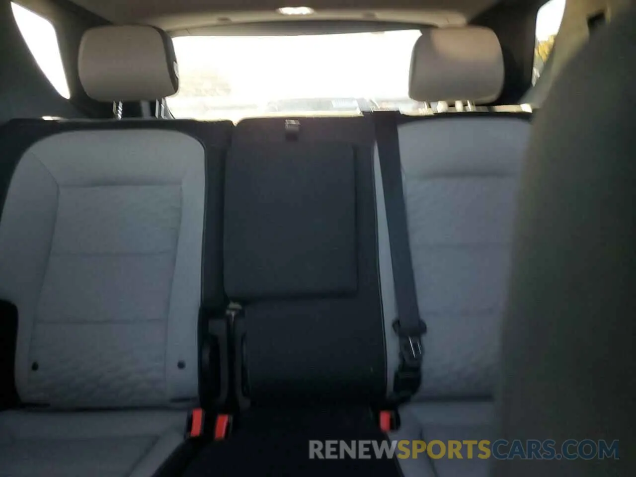 10 Photograph of a damaged car 3GNAXHEV4KS650326 CHEVROLET EQUINOX 2019
