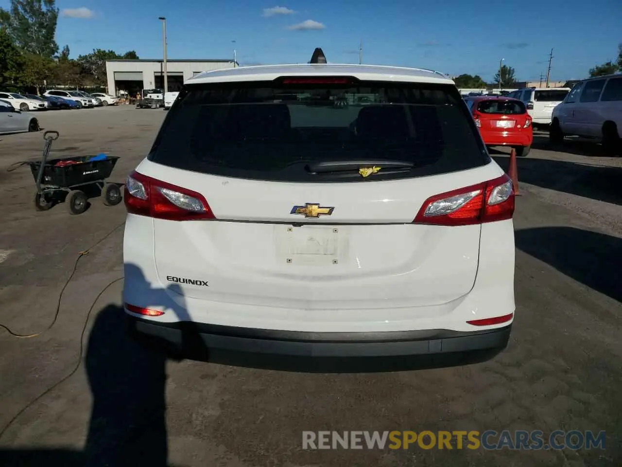 6 Photograph of a damaged car 3GNAXHEV4KS650326 CHEVROLET EQUINOX 2019