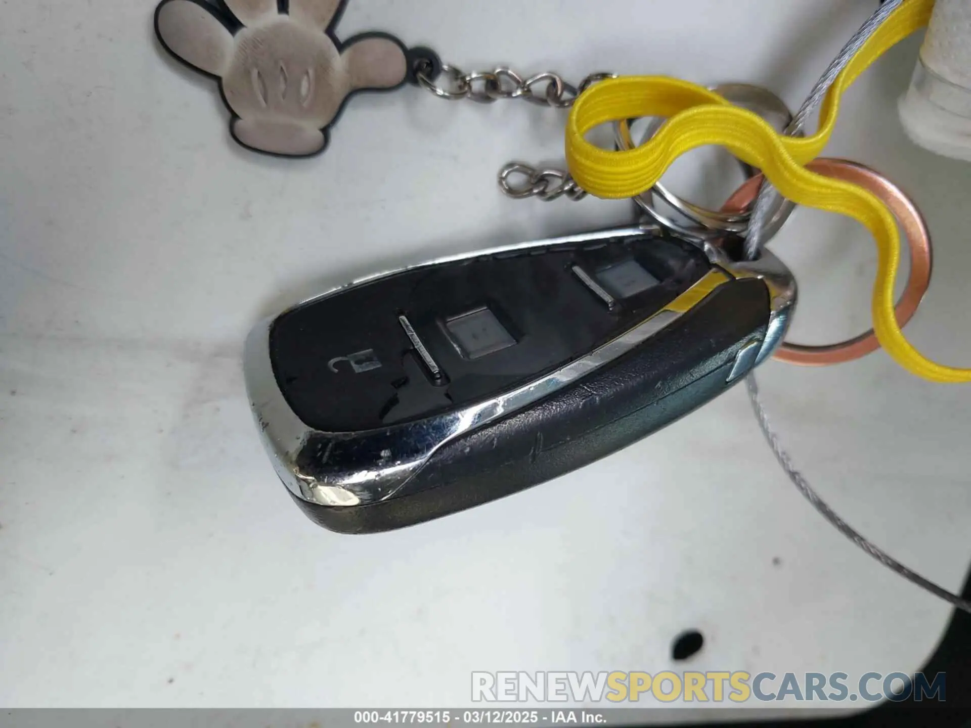 11 Photograph of a damaged car 3GNAXHEV5KL214904 CHEVROLET EQUINOX 2019
