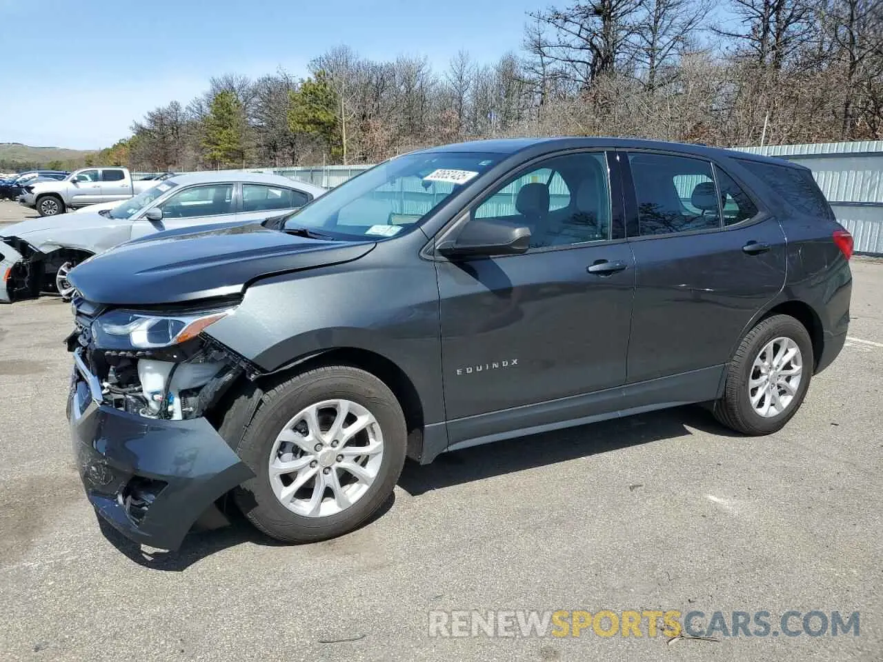 1 Photograph of a damaged car 3GNAXHEV5KS558657 CHEVROLET EQUINOX 2019