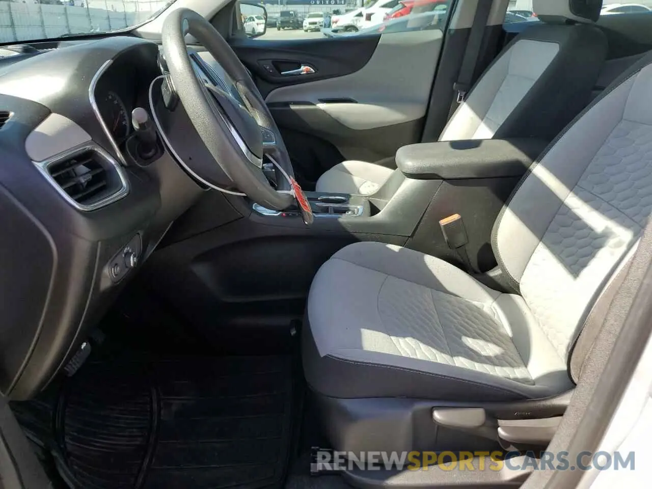 7 Photograph of a damaged car 3GNAXHEV5KS623121 CHEVROLET EQUINOX 2019