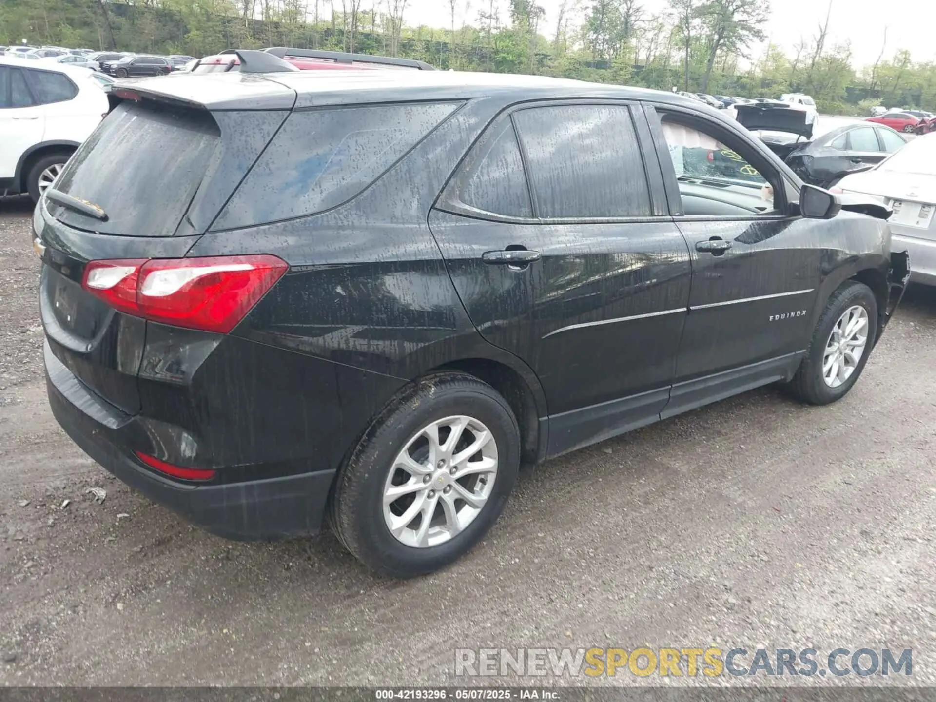 4 Photograph of a damaged car 3GNAXHEV6KL202180 CHEVROLET EQUINOX 2019