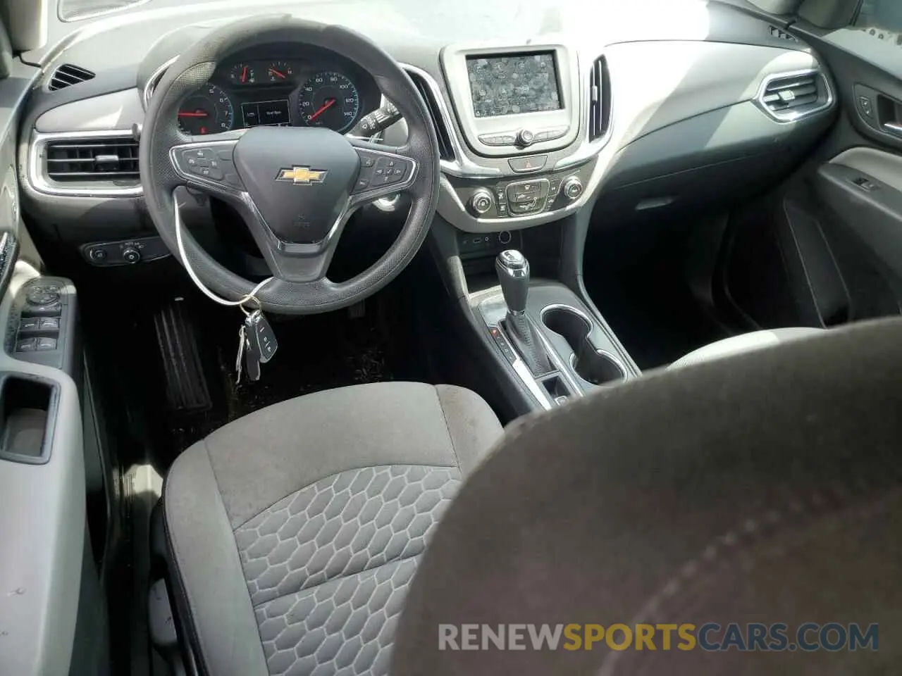 8 Photograph of a damaged car 3GNAXHEV6KS521326 CHEVROLET EQUINOX 2019