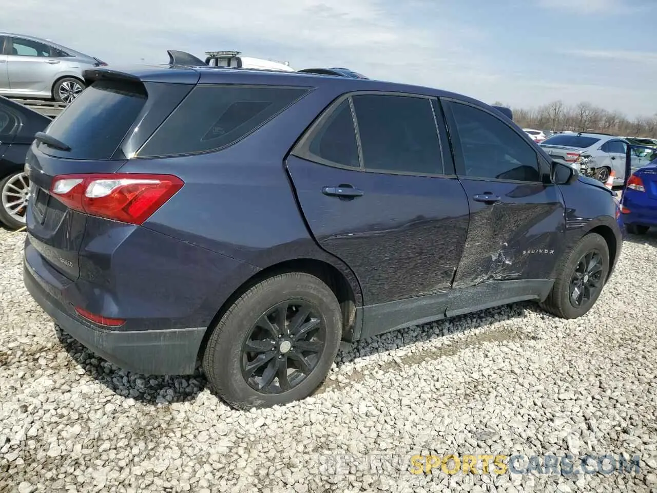 3 Photograph of a damaged car 3GNAXHEV6KS529197 CHEVROLET EQUINOX 2019
