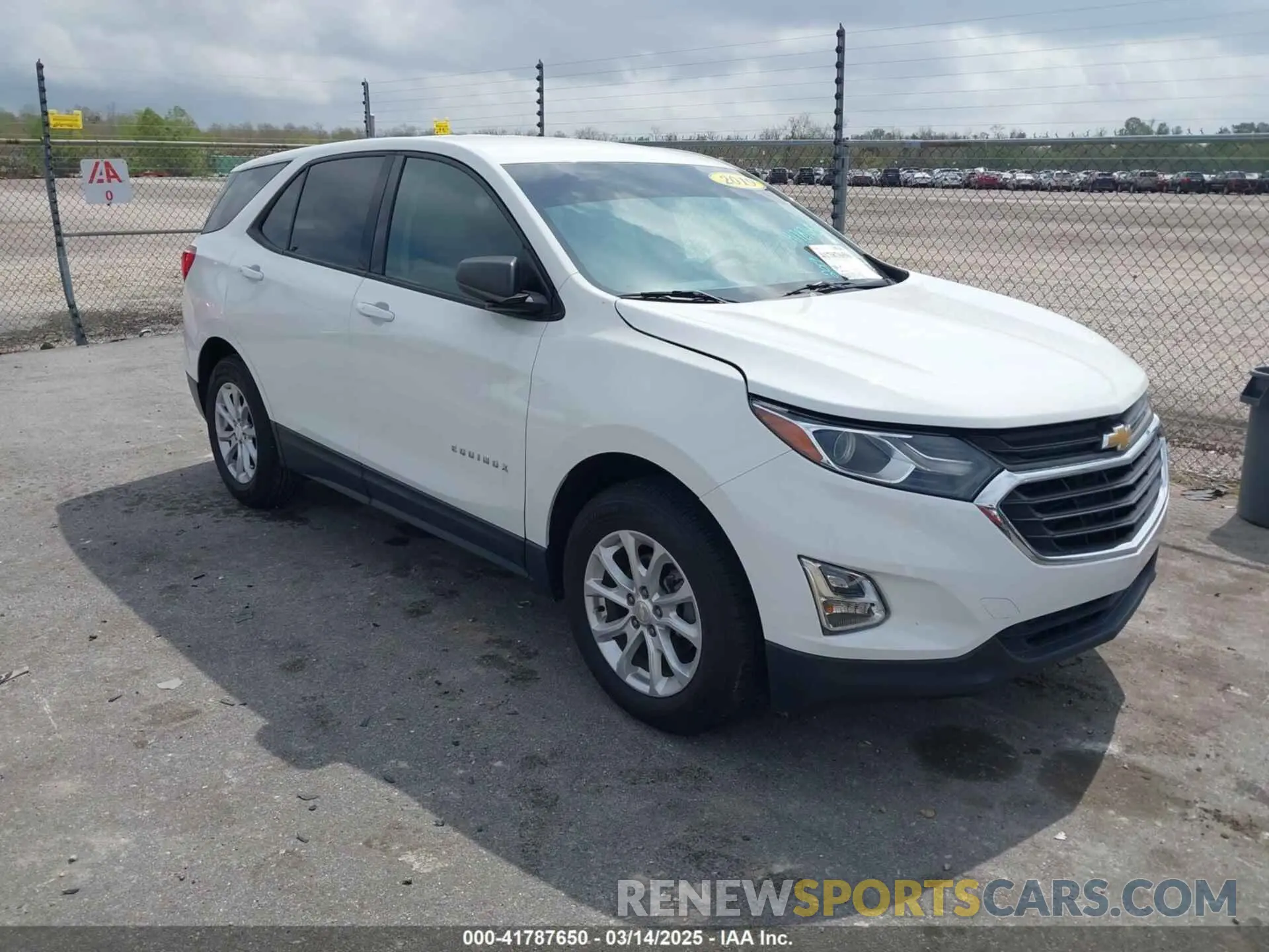 1 Photograph of a damaged car 3GNAXHEV6KS548218 CHEVROLET EQUINOX 2019
