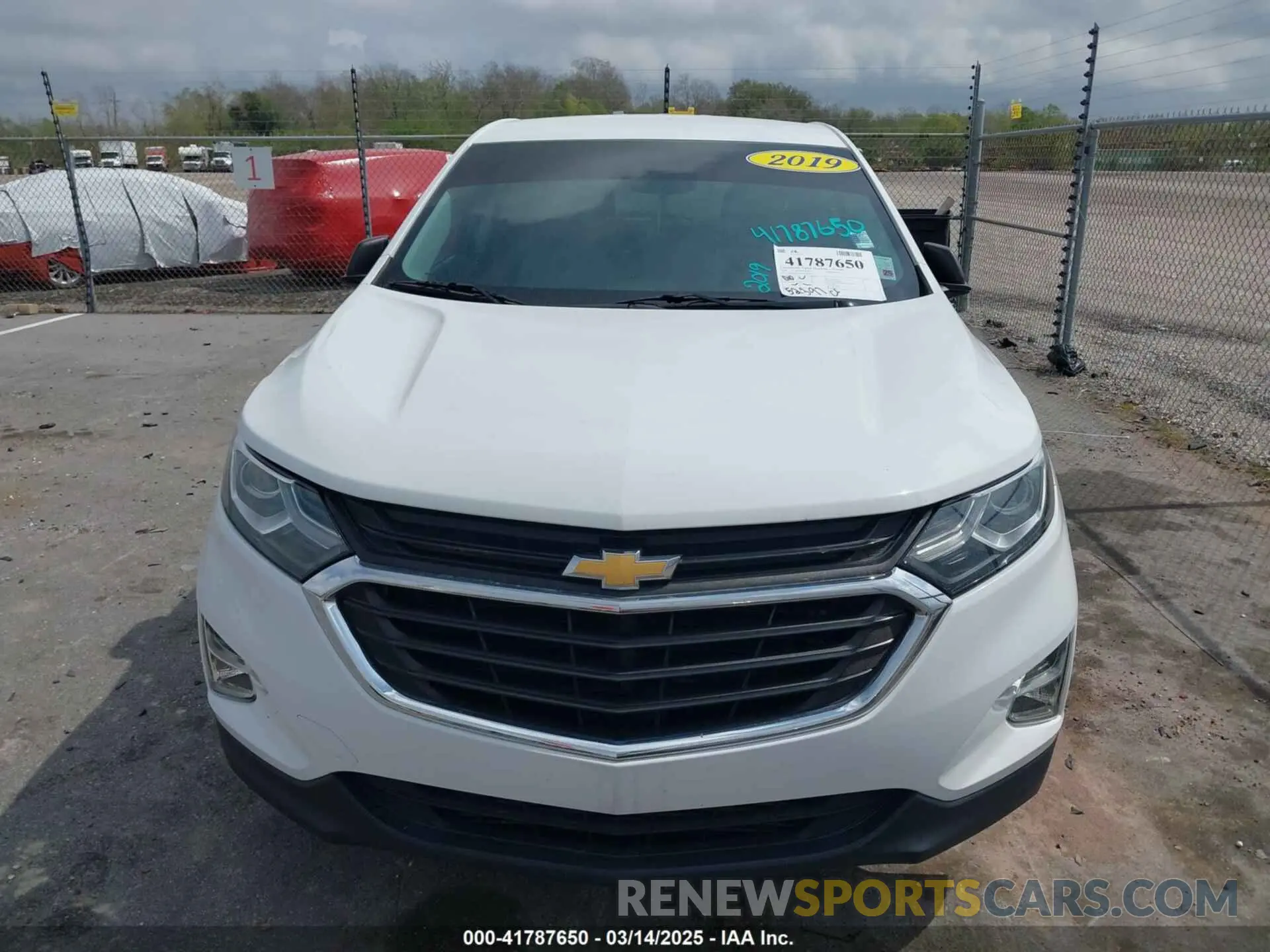 6 Photograph of a damaged car 3GNAXHEV6KS548218 CHEVROLET EQUINOX 2019
