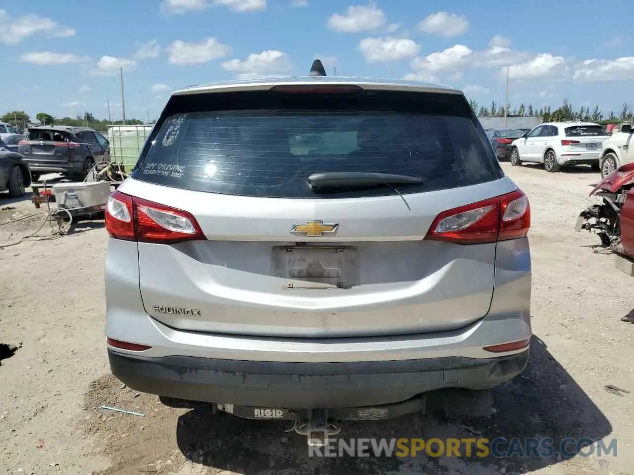 6 Photograph of a damaged car 3GNAXHEV6KS641403 CHEVROLET EQUINOX 2019
