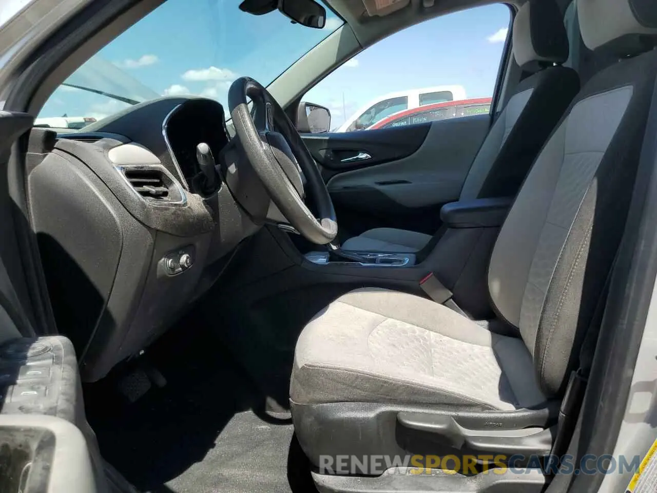 7 Photograph of a damaged car 3GNAXHEV6KS641403 CHEVROLET EQUINOX 2019