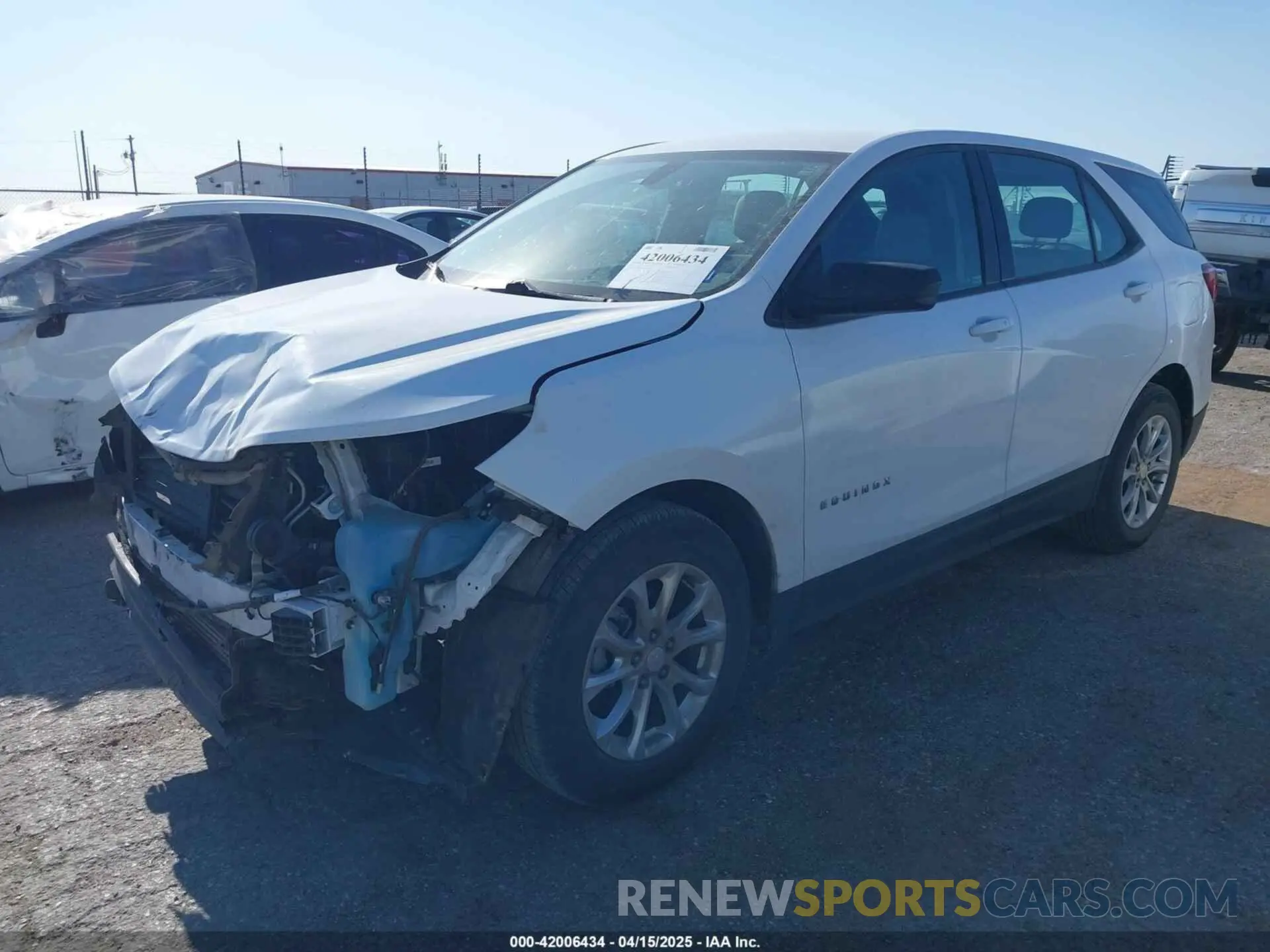 2 Photograph of a damaged car 3GNAXHEV6KS676068 CHEVROLET EQUINOX 2019
