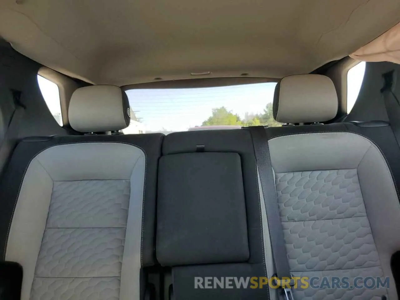 10 Photograph of a damaged car 3GNAXHEV7KS507208 CHEVROLET EQUINOX 2019