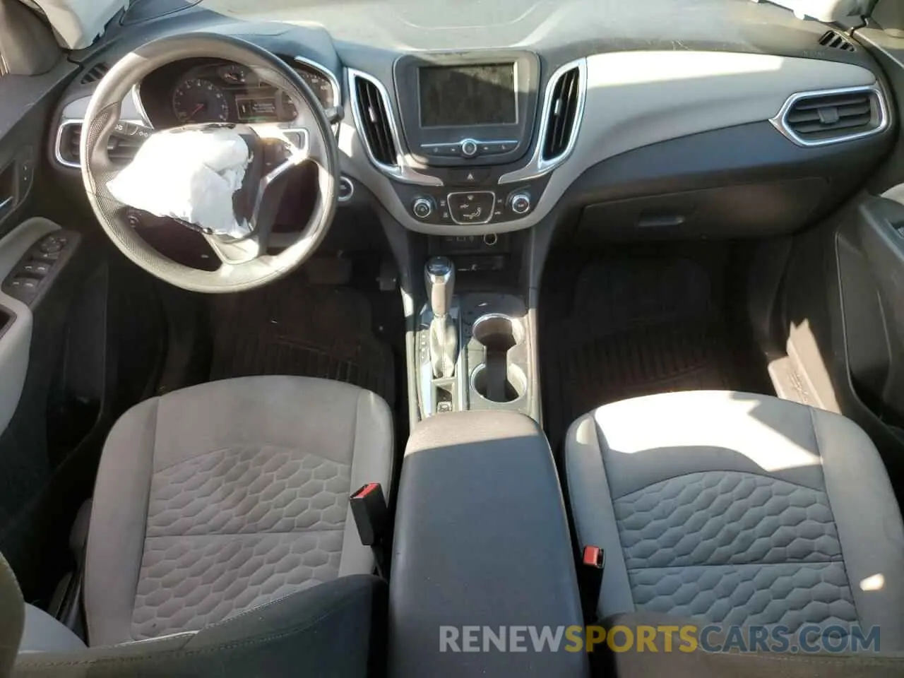 8 Photograph of a damaged car 3GNAXHEV7KS507208 CHEVROLET EQUINOX 2019