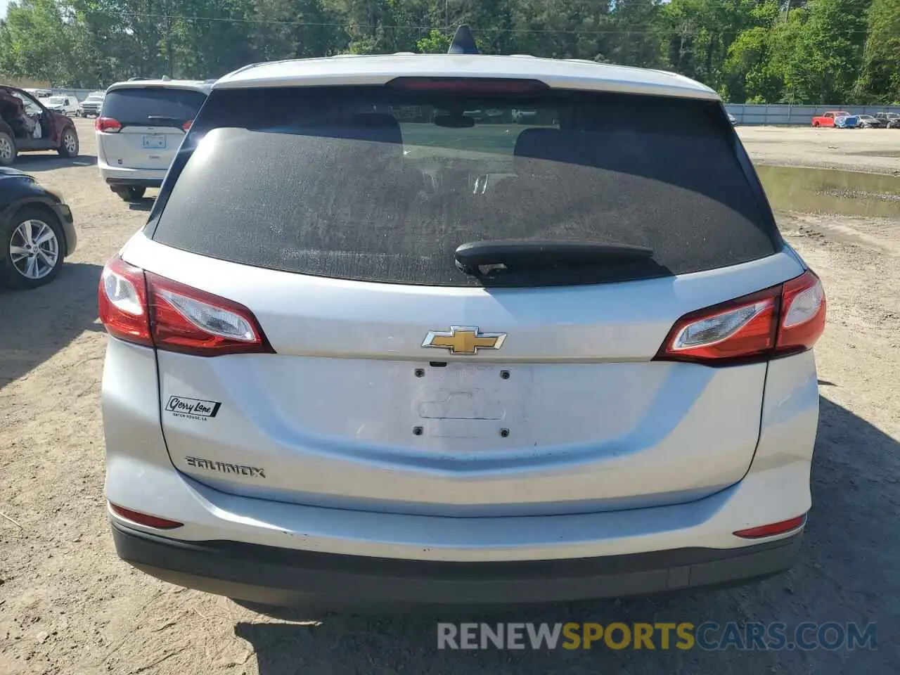 6 Photograph of a damaged car 3GNAXHEV7KS640826 CHEVROLET EQUINOX 2019