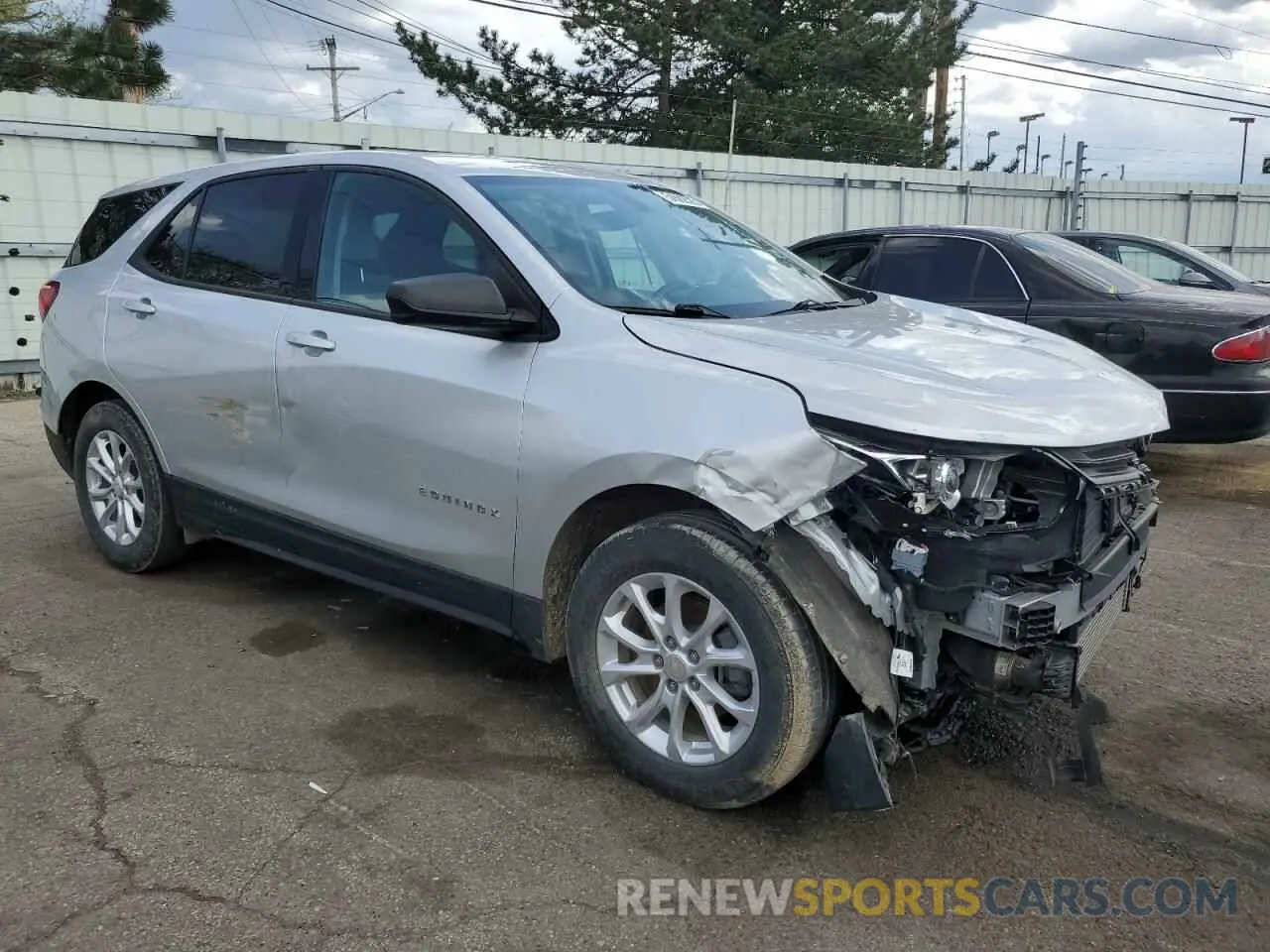 4 Photograph of a damaged car 3GNAXHEV7KS641359 CHEVROLET EQUINOX 2019