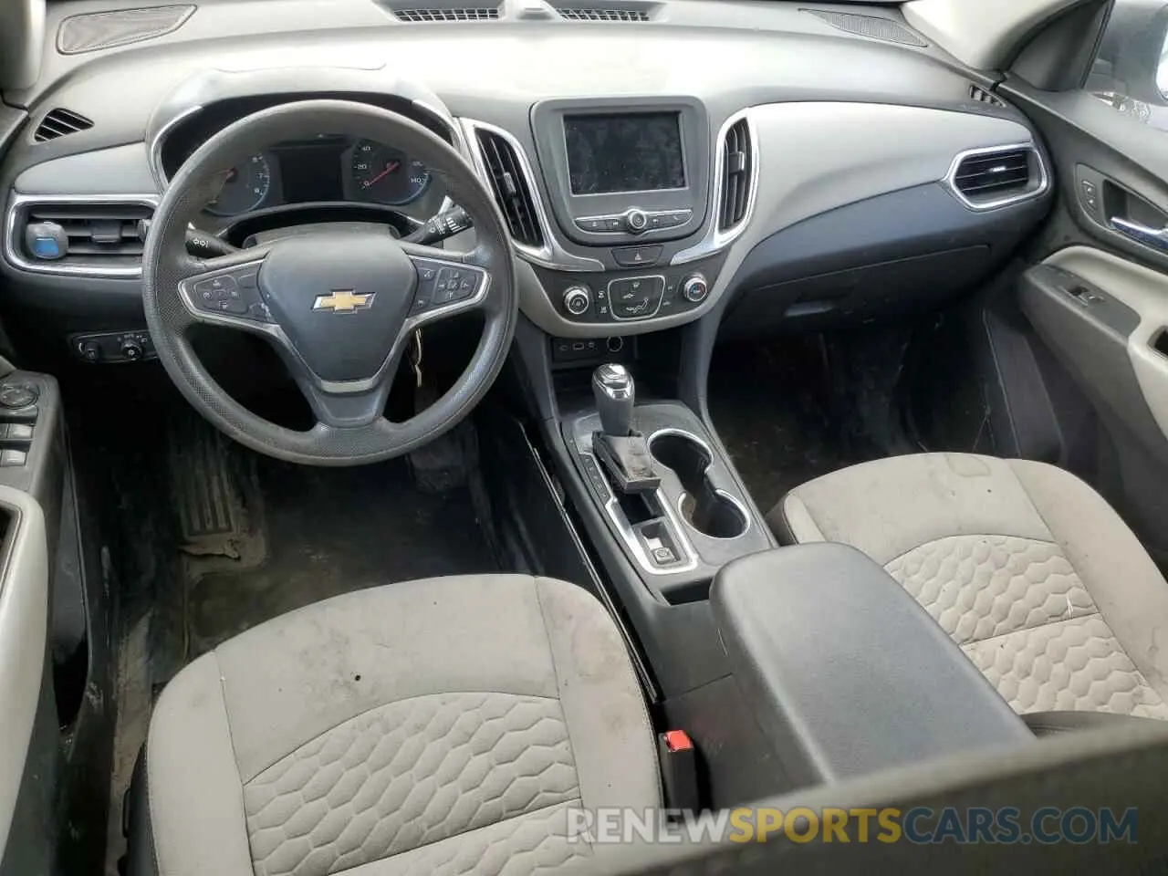 8 Photograph of a damaged car 3GNAXHEV7KS641359 CHEVROLET EQUINOX 2019