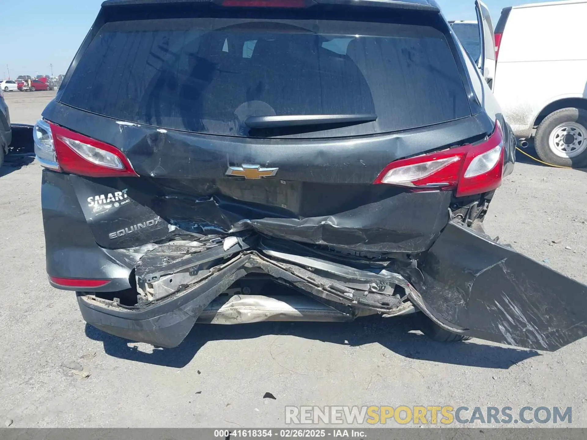 6 Photograph of a damaged car 3GNAXHEV8KL123710 CHEVROLET EQUINOX 2019