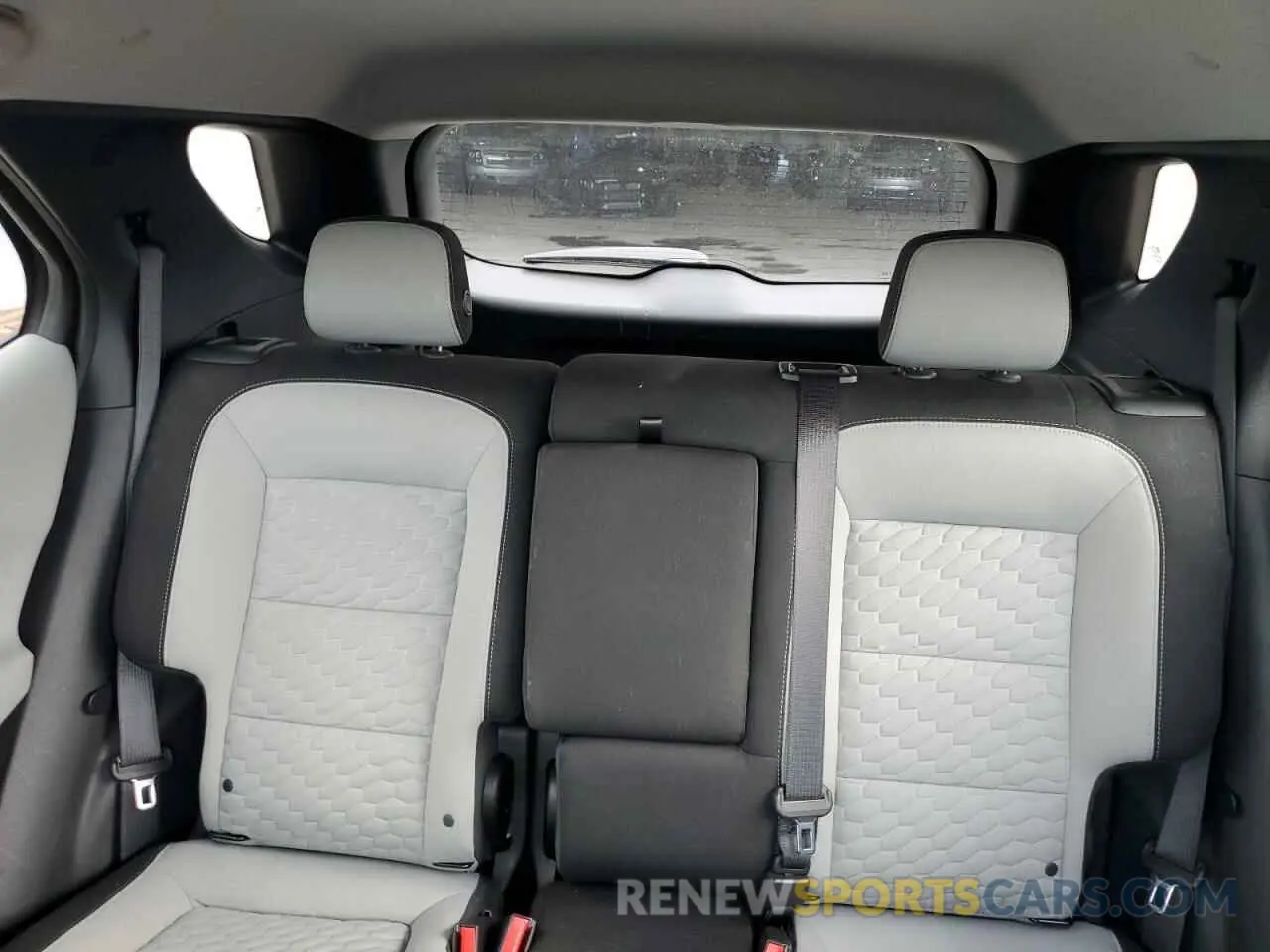 10 Photograph of a damaged car 3GNAXHEV8KL183423 CHEVROLET EQUINOX 2019