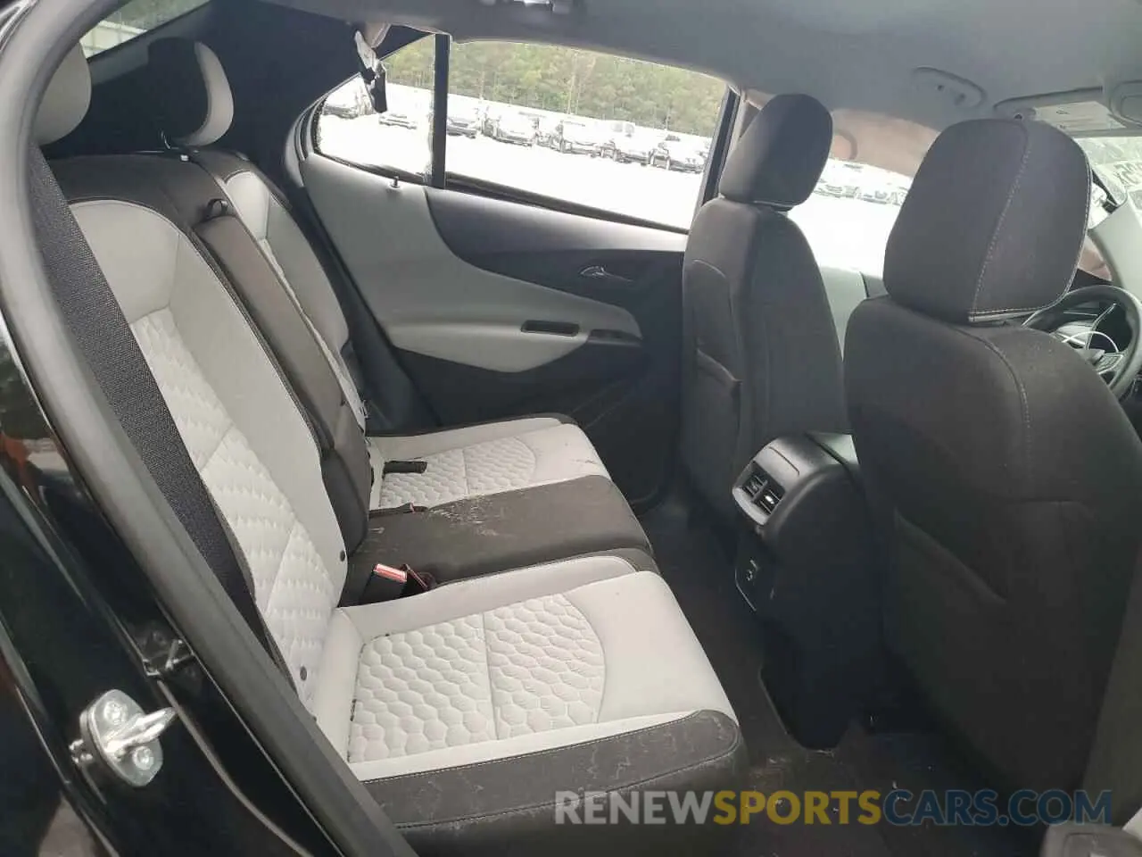 11 Photograph of a damaged car 3GNAXHEV8KL255463 CHEVROLET EQUINOX 2019