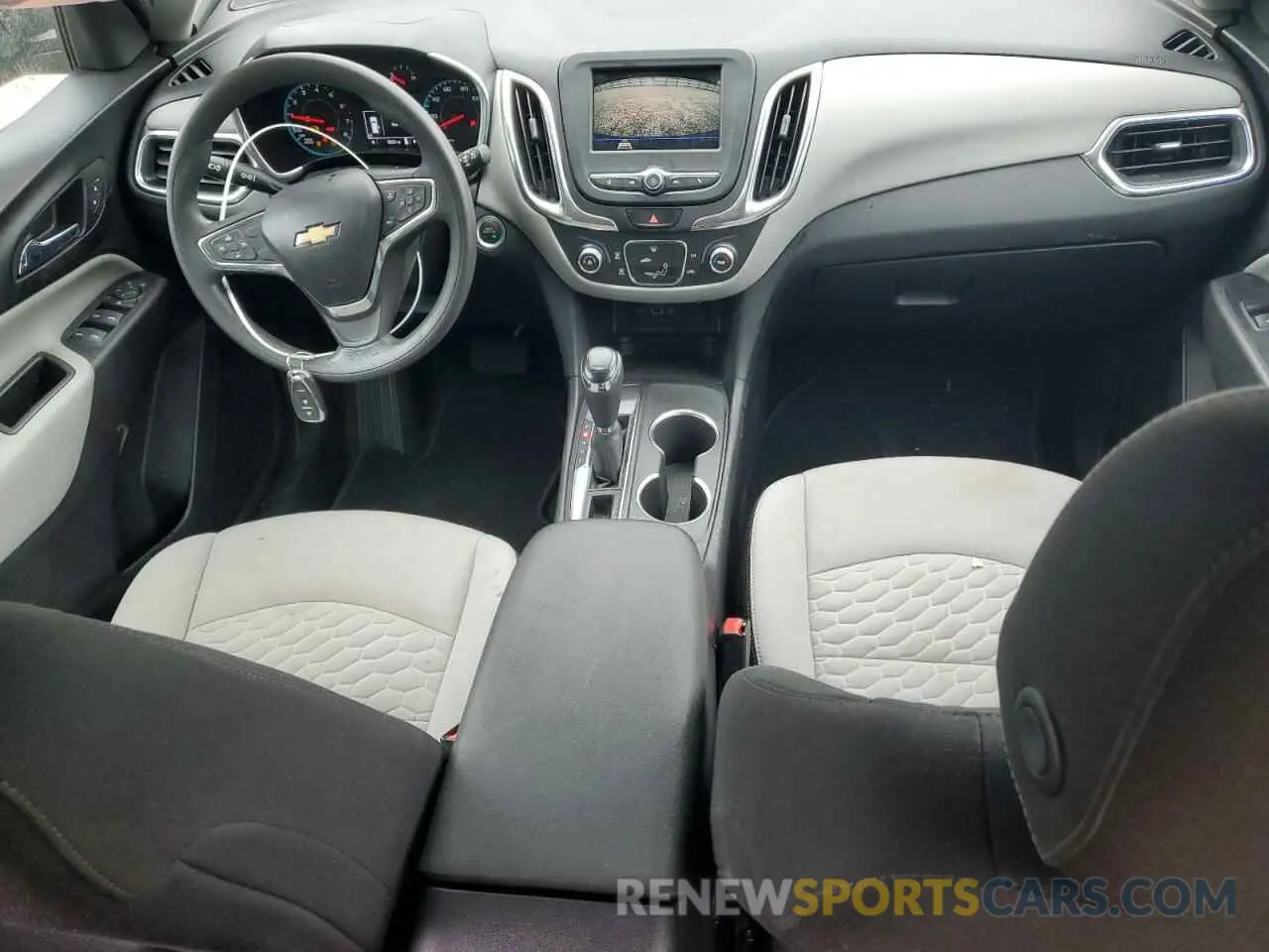 8 Photograph of a damaged car 3GNAXHEV8KL255463 CHEVROLET EQUINOX 2019