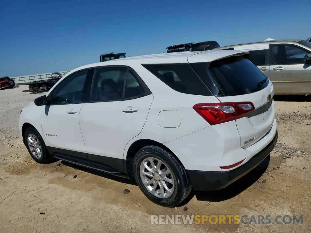 2 Photograph of a damaged car 3GNAXHEV8KS659787 CHEVROLET EQUINOX 2019