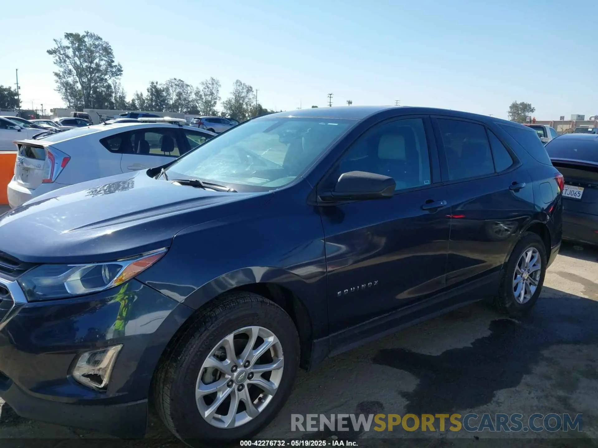 14 Photograph of a damaged car 3GNAXHEV9KL201413 CHEVROLET EQUINOX 2019