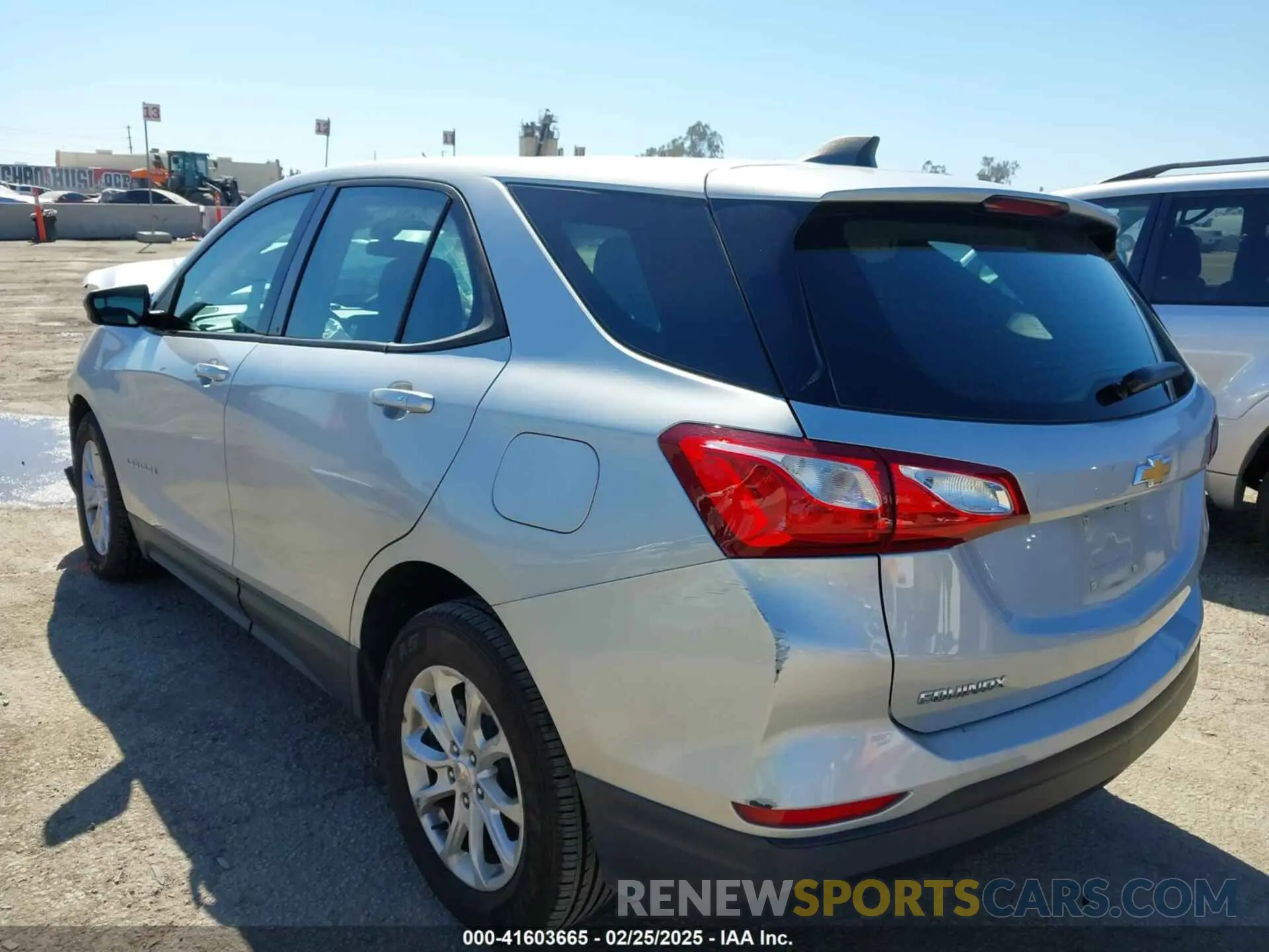 3 Photograph of a damaged car 3GNAXHEV9KL222505 CHEVROLET EQUINOX 2019