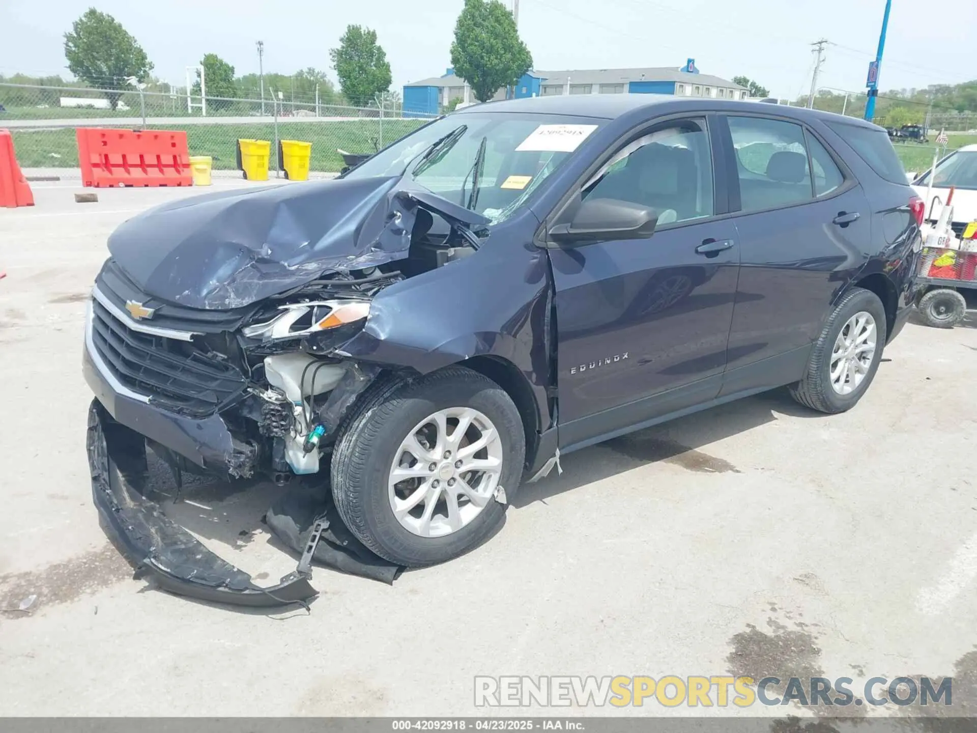 2 Photograph of a damaged car 3GNAXHEV9KL244293 CHEVROLET EQUINOX 2019