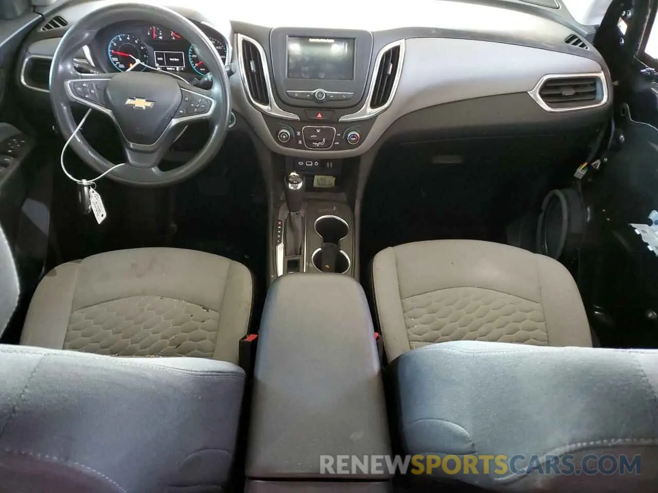 8 Photograph of a damaged car 3GNAXHEV9KL265399 CHEVROLET EQUINOX 2019