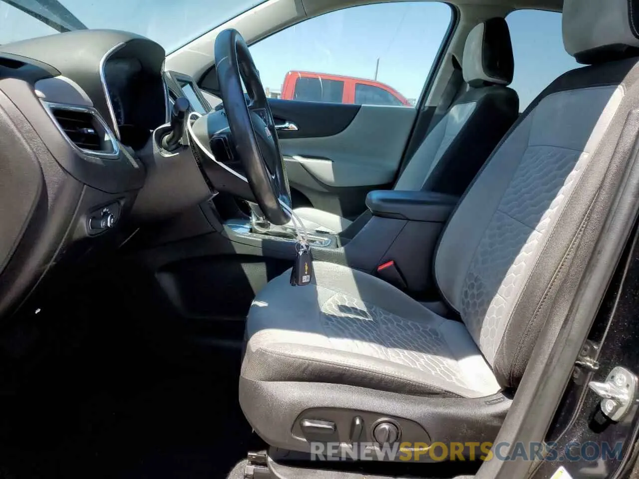 7 Photograph of a damaged car 3GNAXHEV9KL305075 CHEVROLET EQUINOX 2019