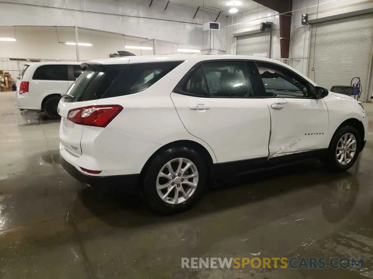 3 Photograph of a damaged car 3GNAXHEV9KS507338 CHEVROLET EQUINOX 2019