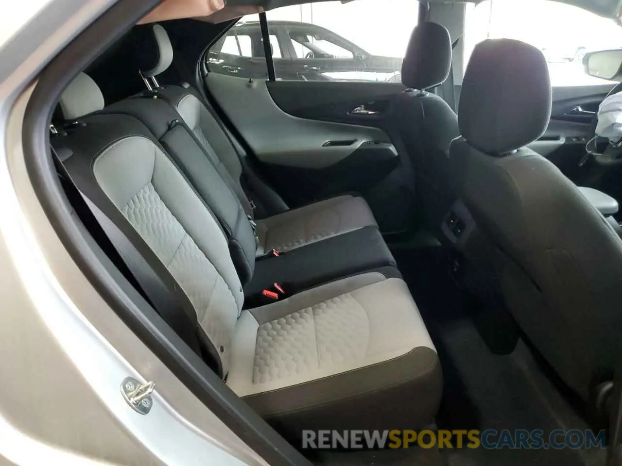 11 Photograph of a damaged car 3GNAXHEV9KS544003 CHEVROLET EQUINOX 2019