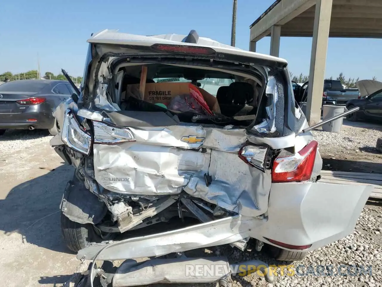 6 Photograph of a damaged car 3GNAXHEV9KS600991 CHEVROLET EQUINOX 2019