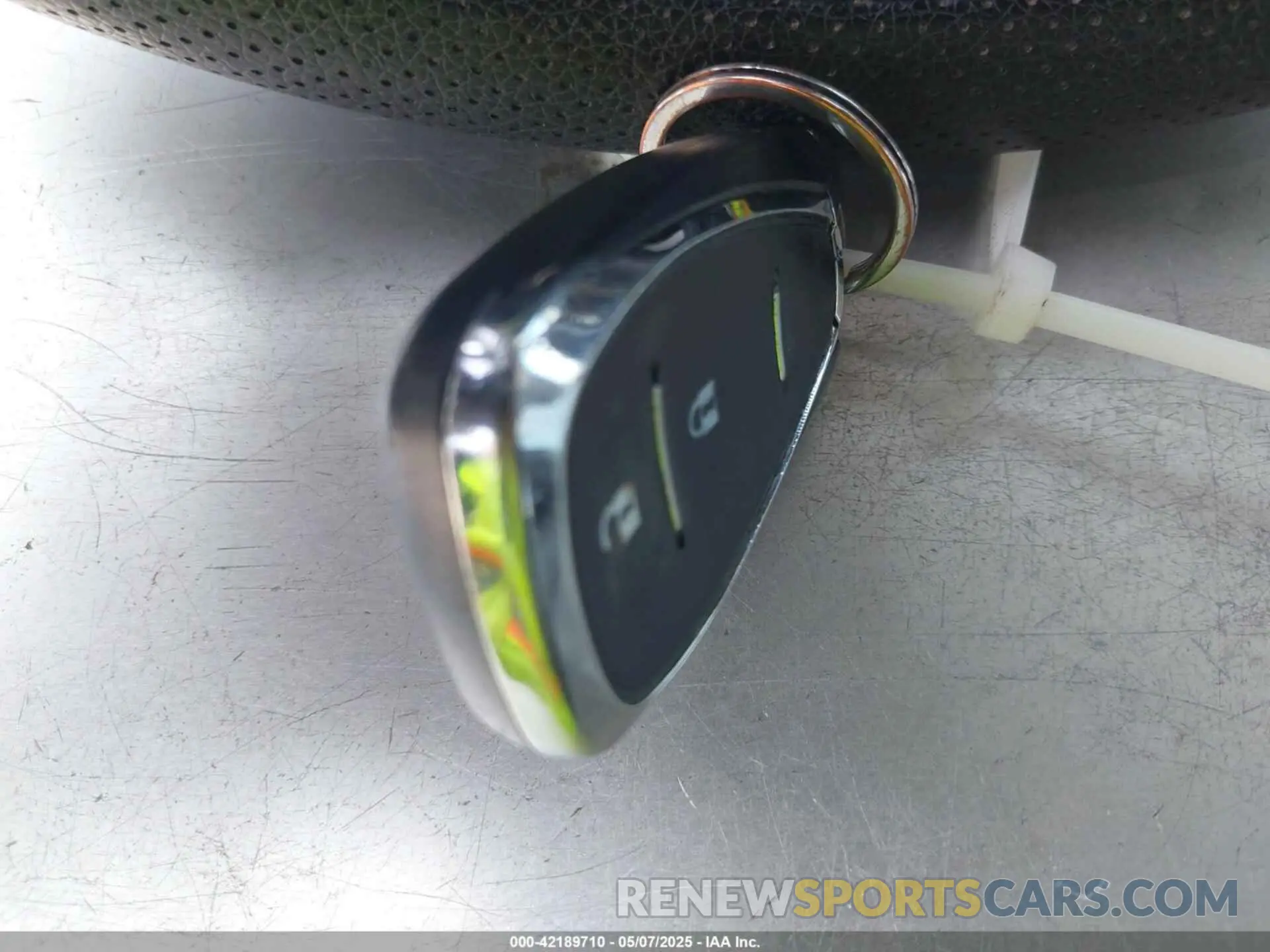 11 Photograph of a damaged car 3GNAXHEV9KS602823 CHEVROLET EQUINOX 2019