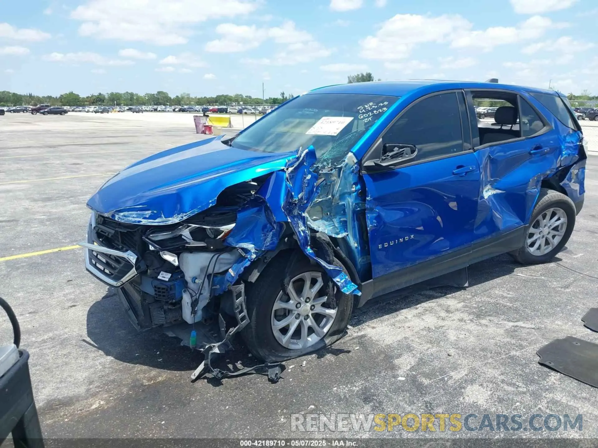 2 Photograph of a damaged car 3GNAXHEV9KS602823 CHEVROLET EQUINOX 2019
