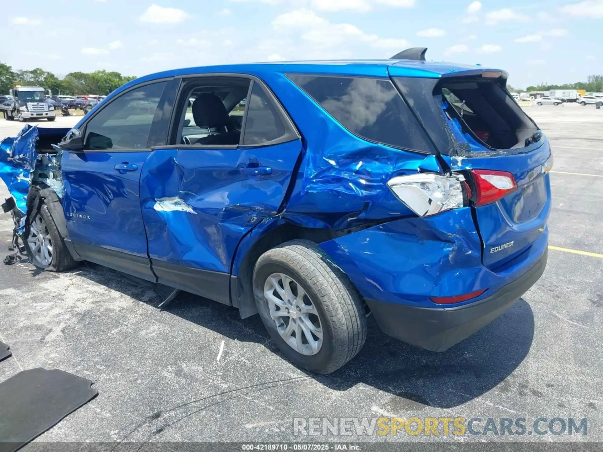 3 Photograph of a damaged car 3GNAXHEV9KS602823 CHEVROLET EQUINOX 2019