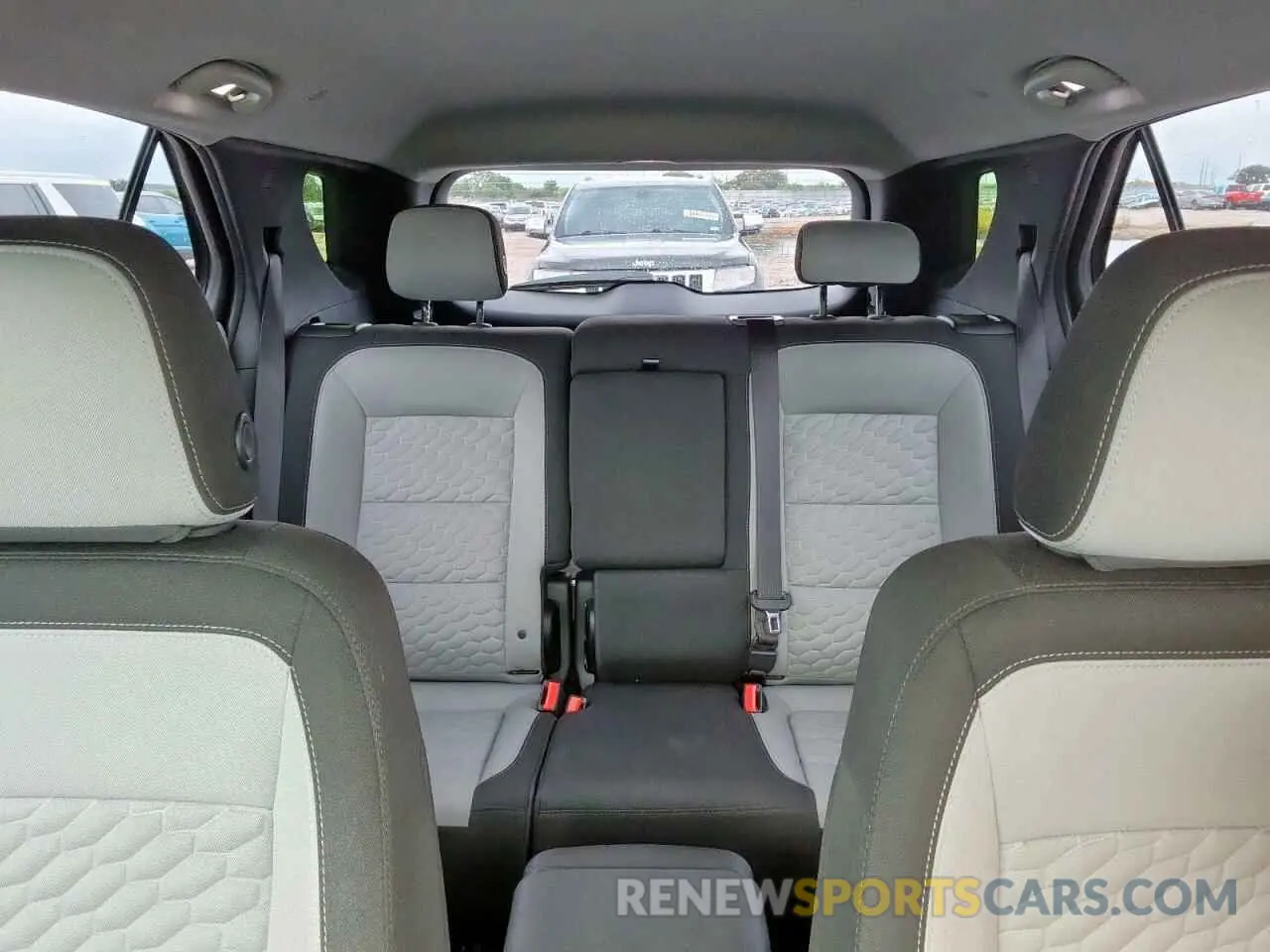10 Photograph of a damaged car 3GNAXHEV9KS614213 CHEVROLET EQUINOX 2019