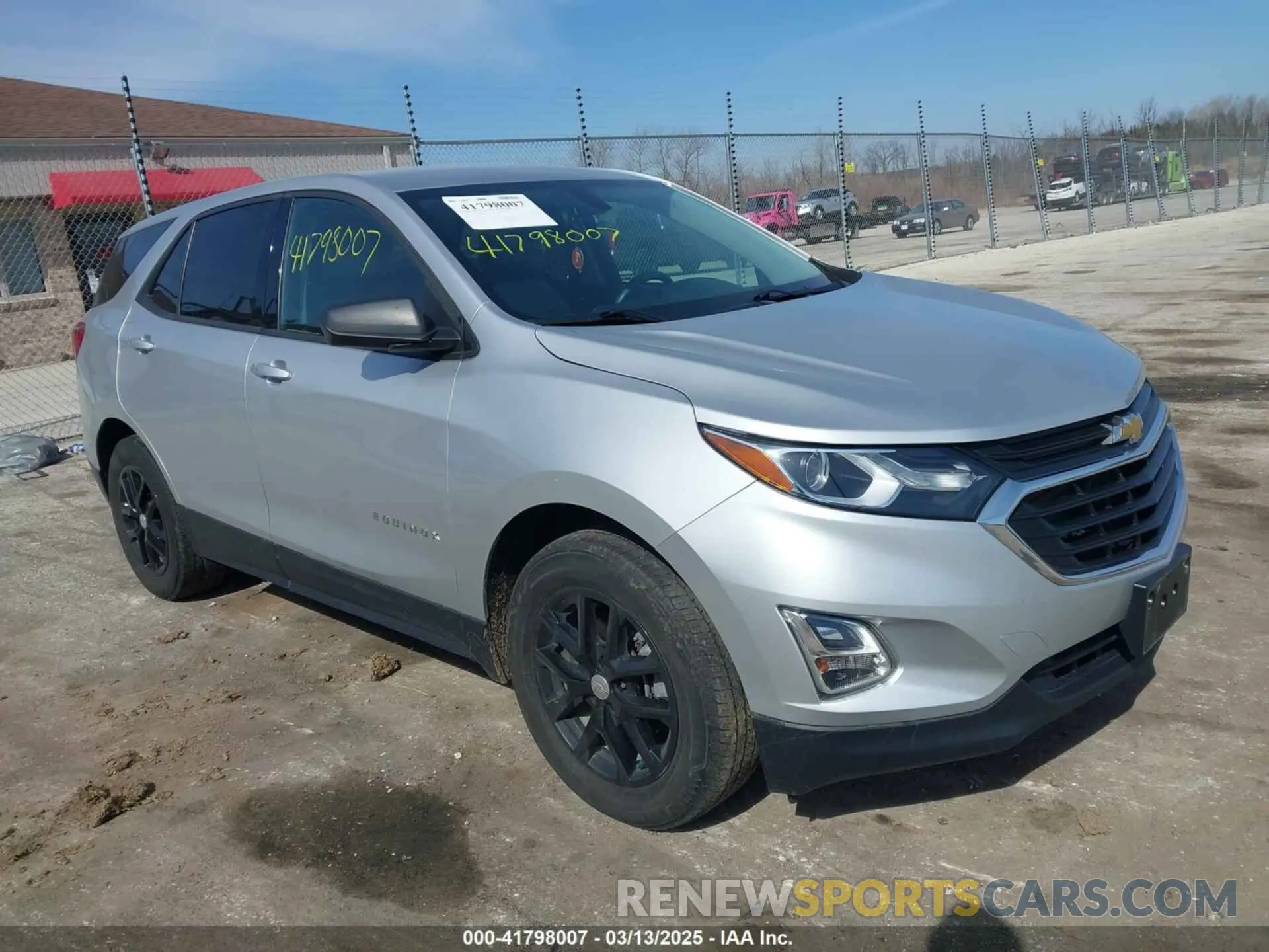 1 Photograph of a damaged car 3GNAXHEV9KS664142 CHEVROLET EQUINOX 2019