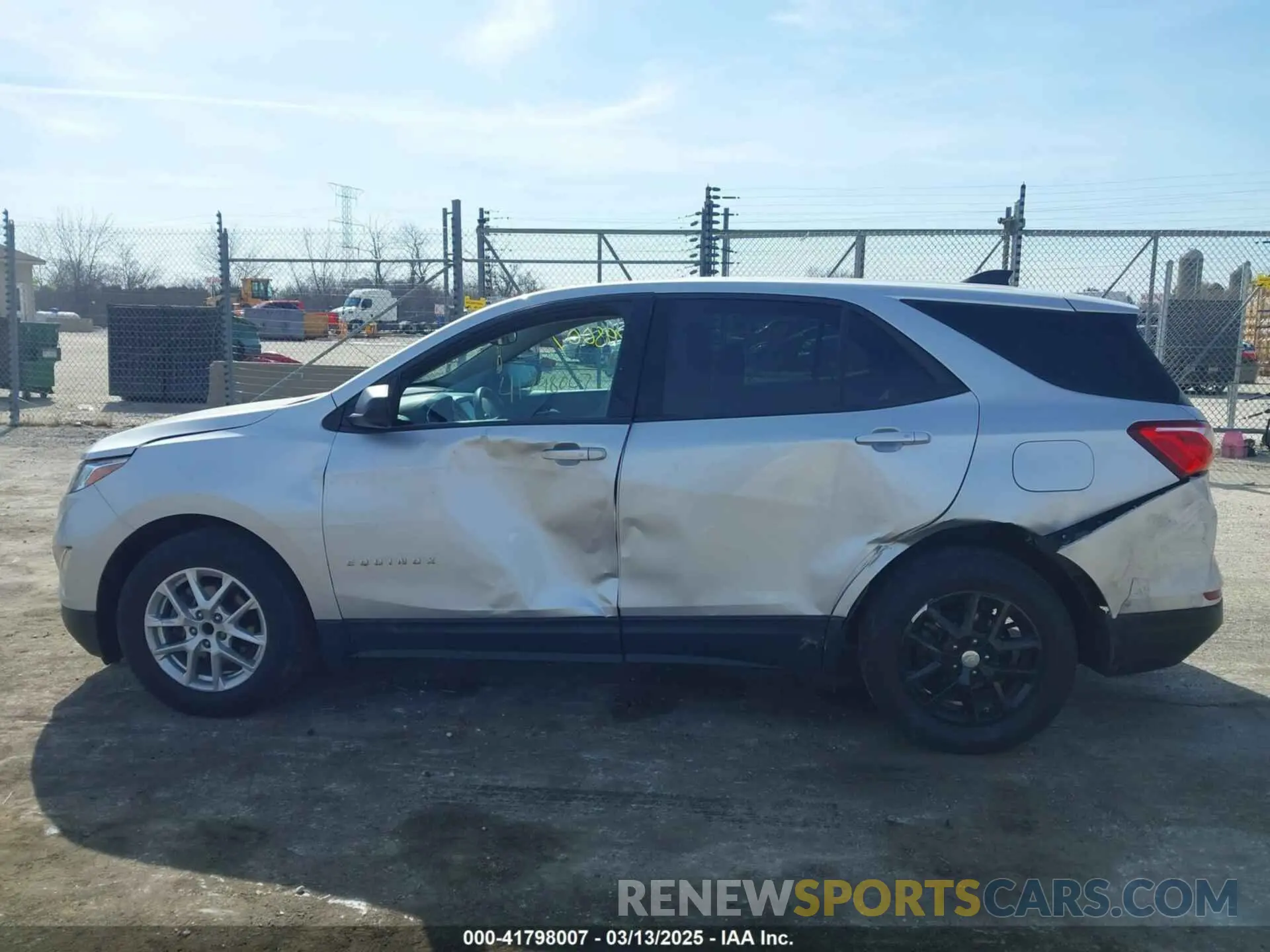 14 Photograph of a damaged car 3GNAXHEV9KS664142 CHEVROLET EQUINOX 2019