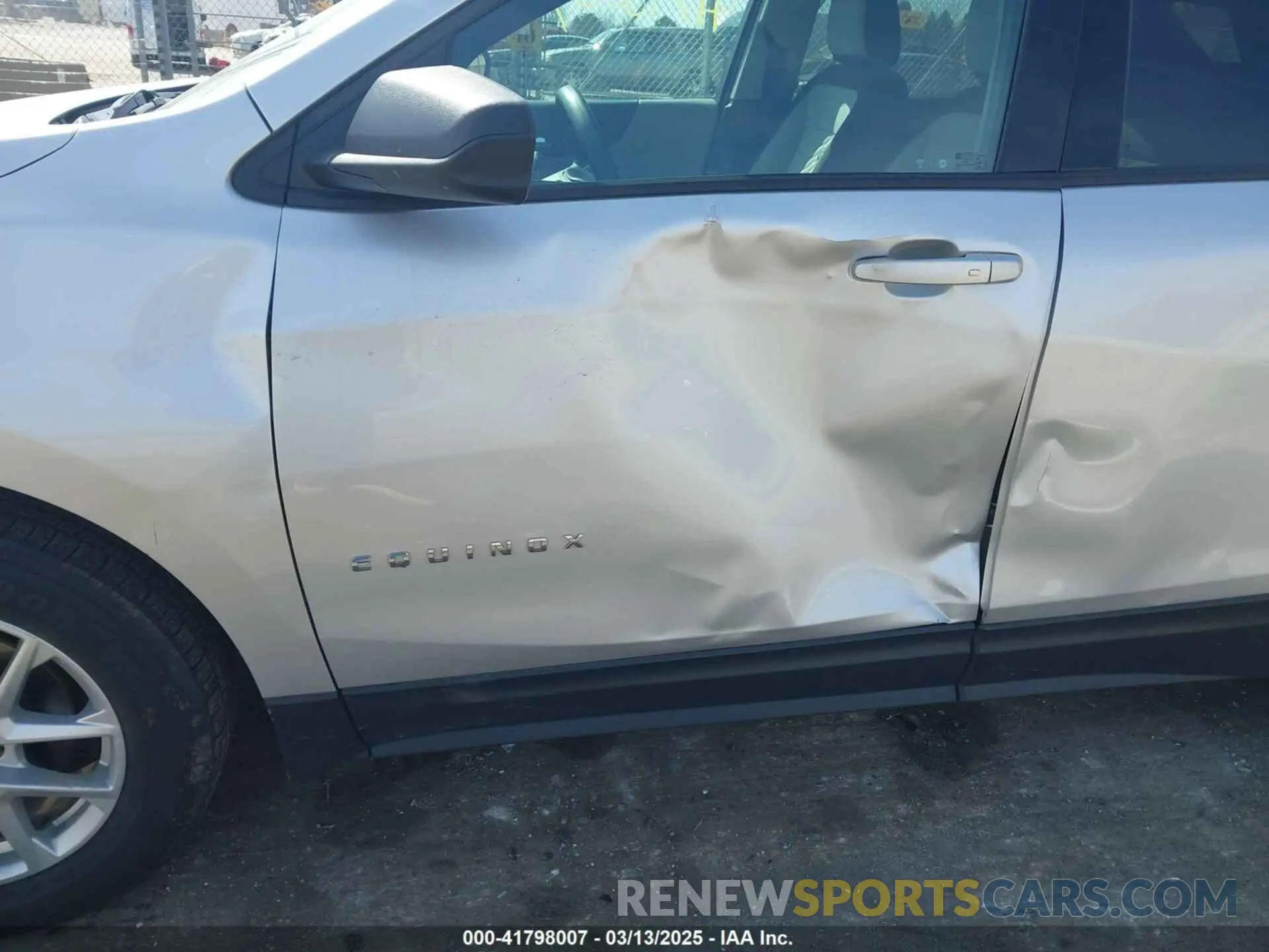 6 Photograph of a damaged car 3GNAXHEV9KS664142 CHEVROLET EQUINOX 2019