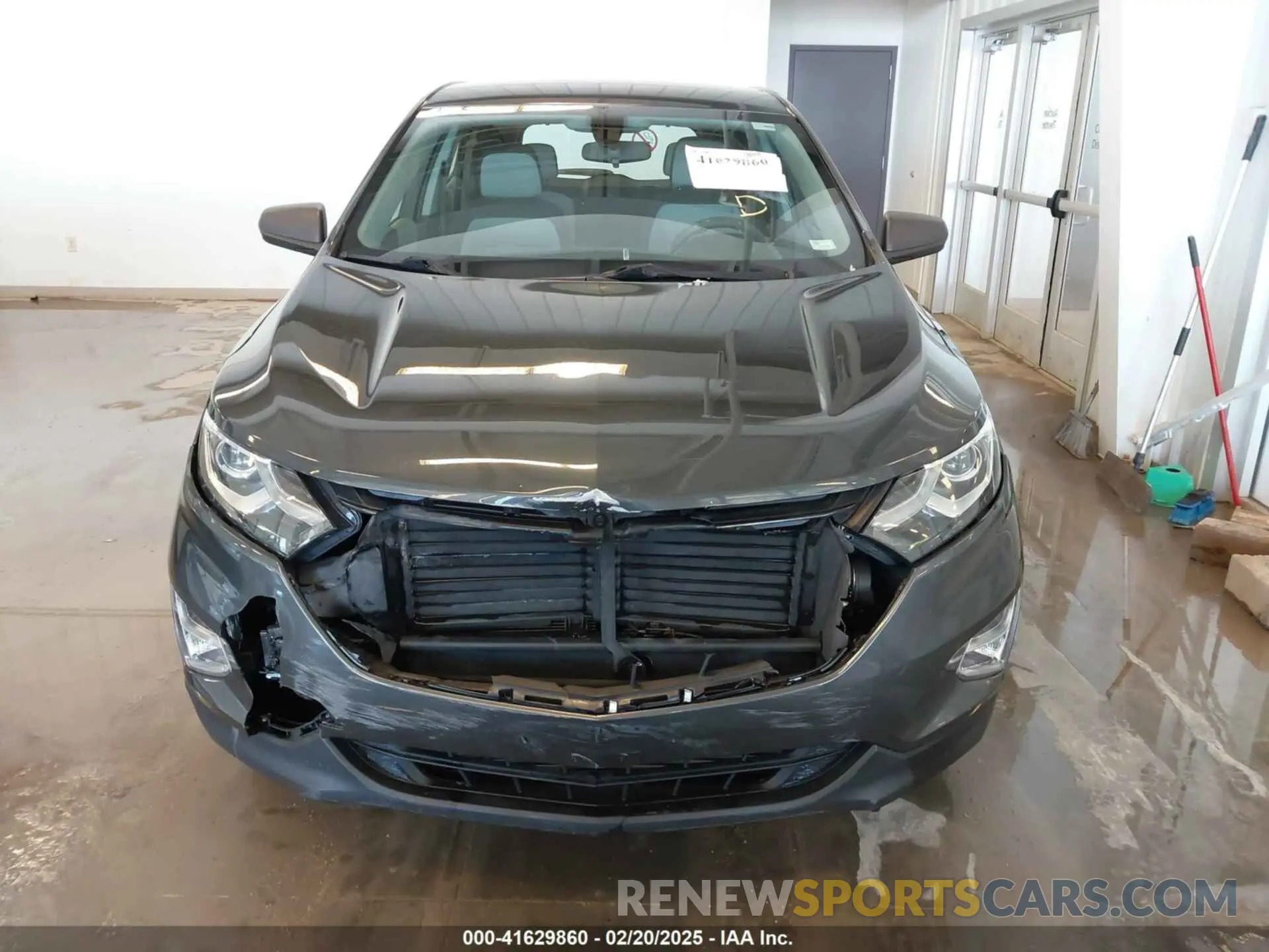 13 Photograph of a damaged car 3GNAXHEV9KS666828 CHEVROLET EQUINOX 2019
