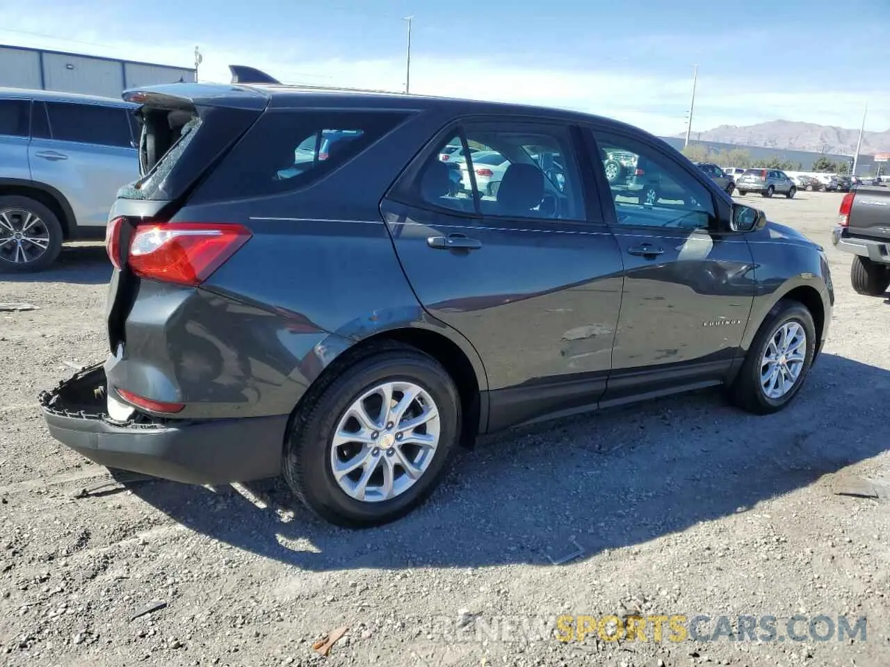 3 Photograph of a damaged car 3GNAXHEVXKL116192 CHEVROLET EQUINOX 2019