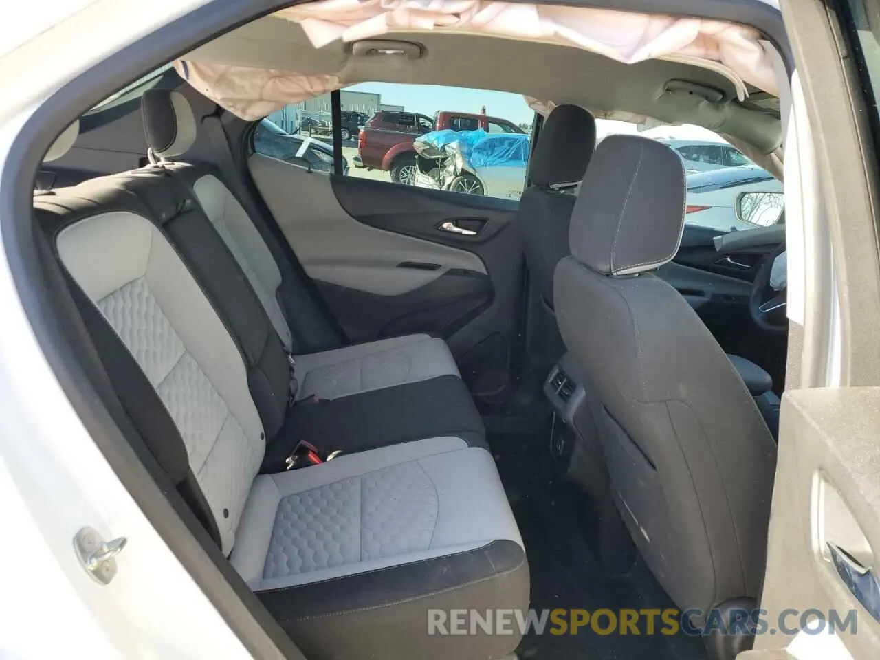 11 Photograph of a damaged car 3GNAXHEVXKL186937 CHEVROLET EQUINOX 2019