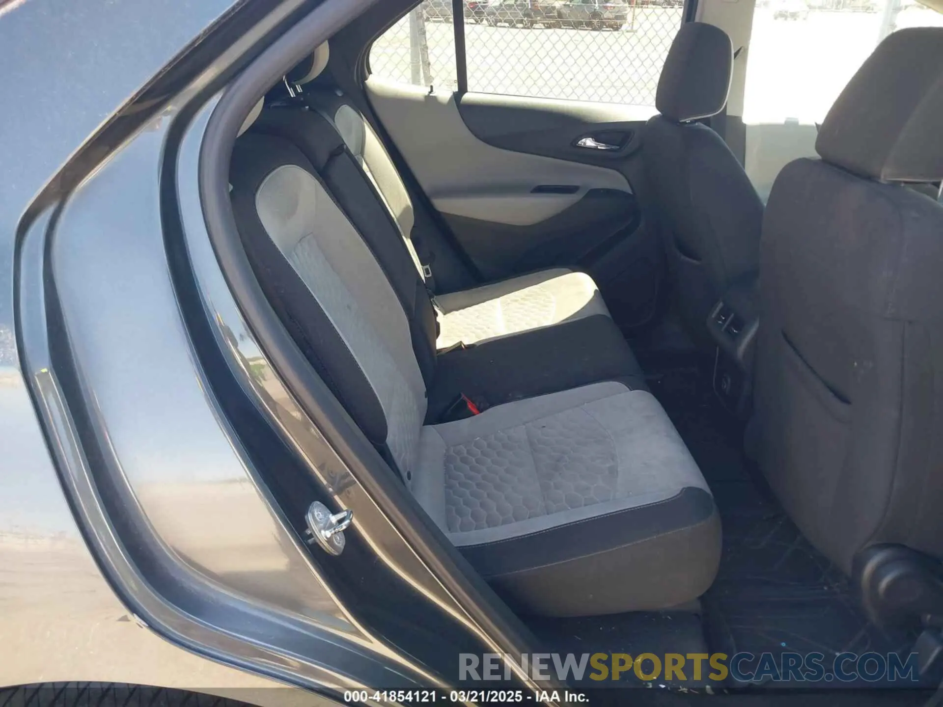 8 Photograph of a damaged car 3GNAXHEVXKL370145 CHEVROLET EQUINOX 2019