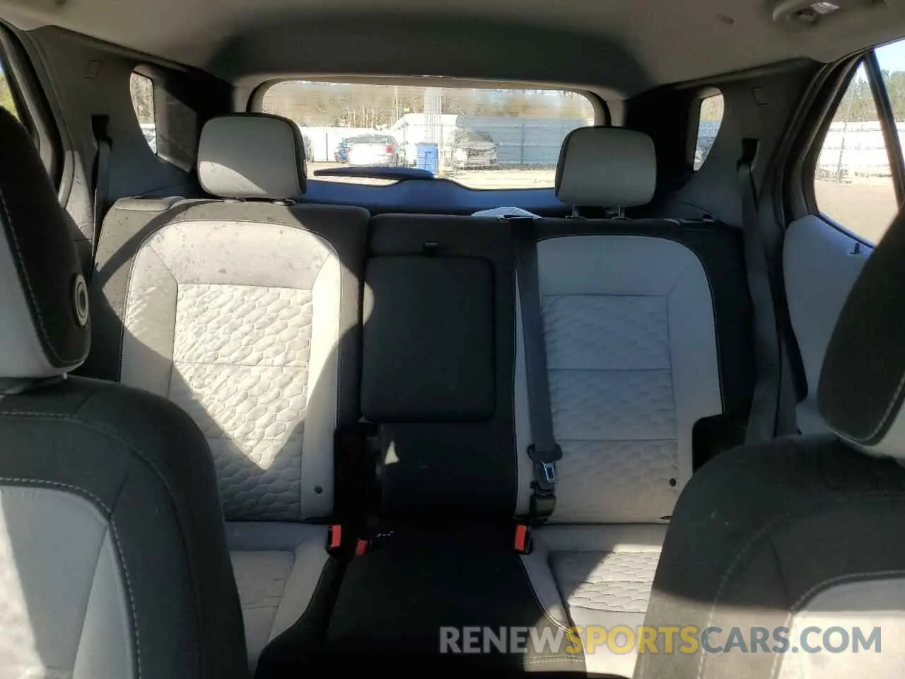 10 Photograph of a damaged car 3GNAXHEVXKS514900 CHEVROLET EQUINOX 2019