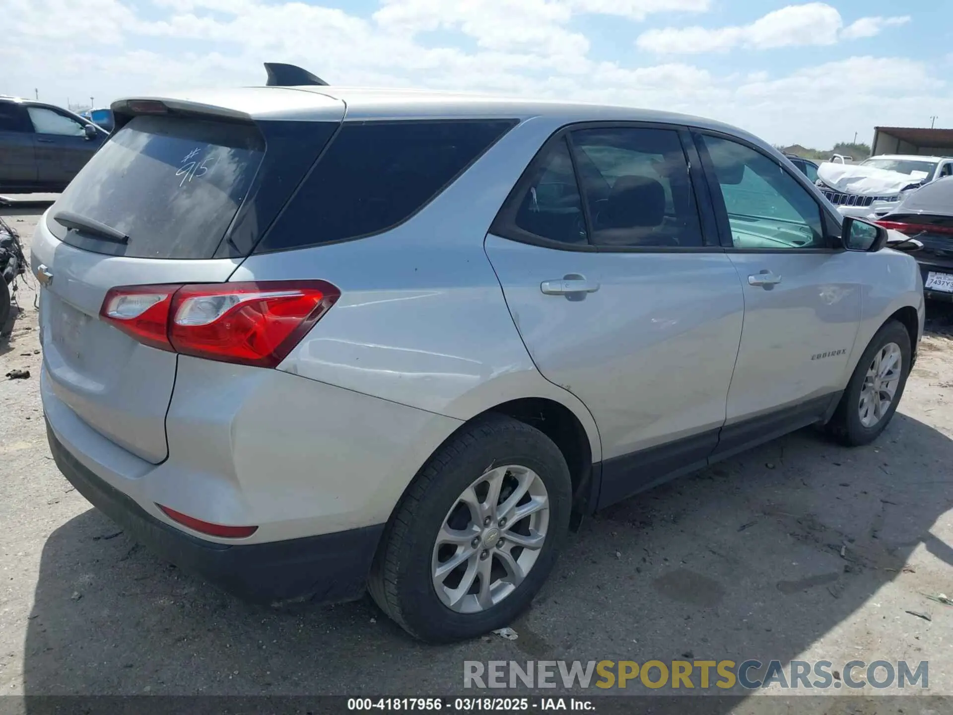 4 Photograph of a damaged car 3GNAXHEVXKS539151 CHEVROLET EQUINOX 2019