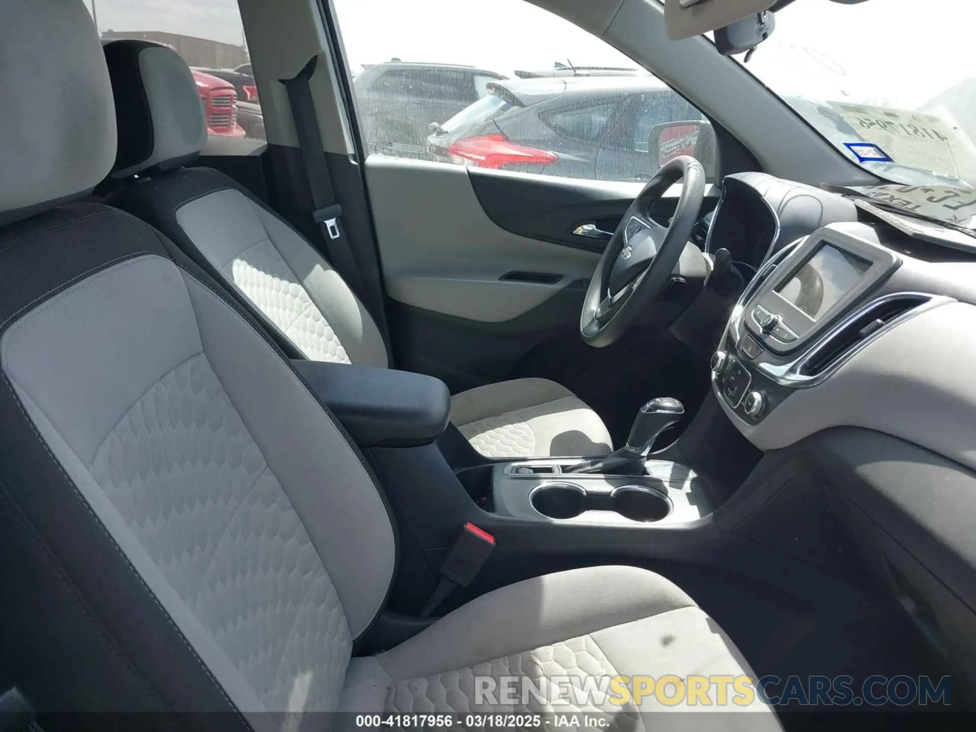 5 Photograph of a damaged car 3GNAXHEVXKS539151 CHEVROLET EQUINOX 2019