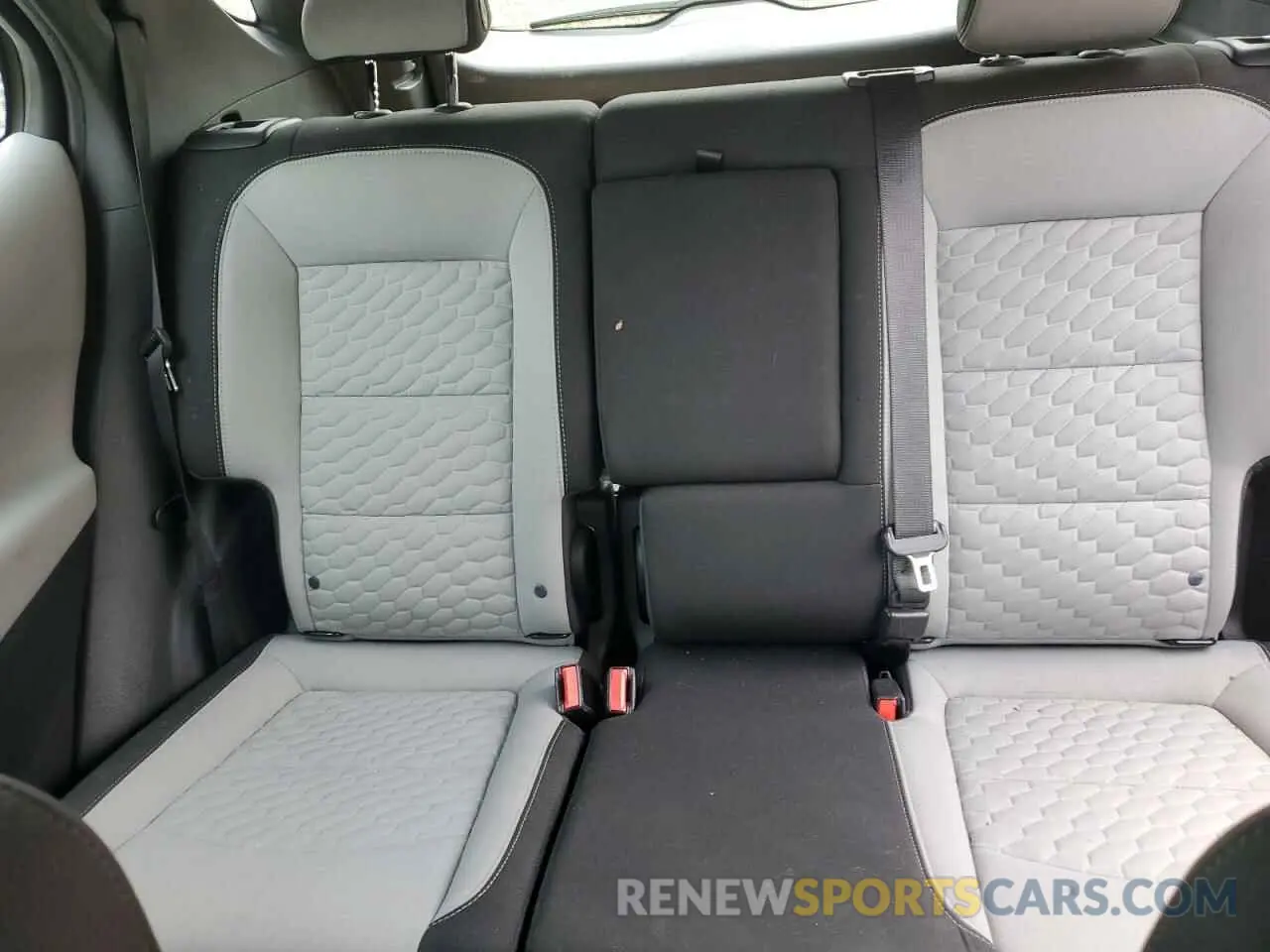 10 Photograph of a damaged car 3GNAXHEVXKS638276 CHEVROLET EQUINOX 2019